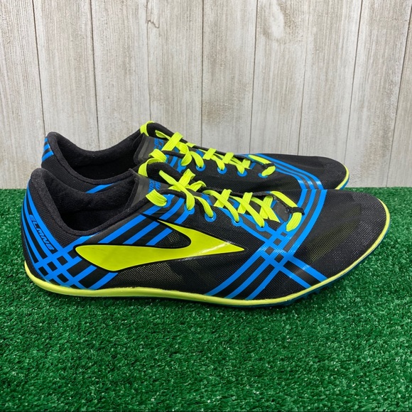 Brooks Other - Brooks ELMN8 3 Track Running Shoes